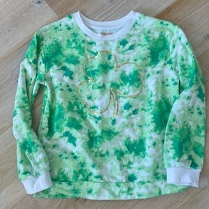 Shamrock pullover size 10/12